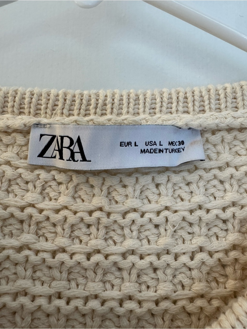 Zara Gold Button Cream Knit Cream Knit Cardigan Size L New without tags - Picture 2 of 3